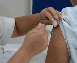 Não inclusão de crianças e adolescentes na vacinação contra H1N1 deixa mães indignadas