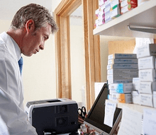 Comprar medicamento pela internet, uma visita aos sites de farmácias online