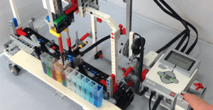 robô LEGO Mindstorms laboratório para alunos
